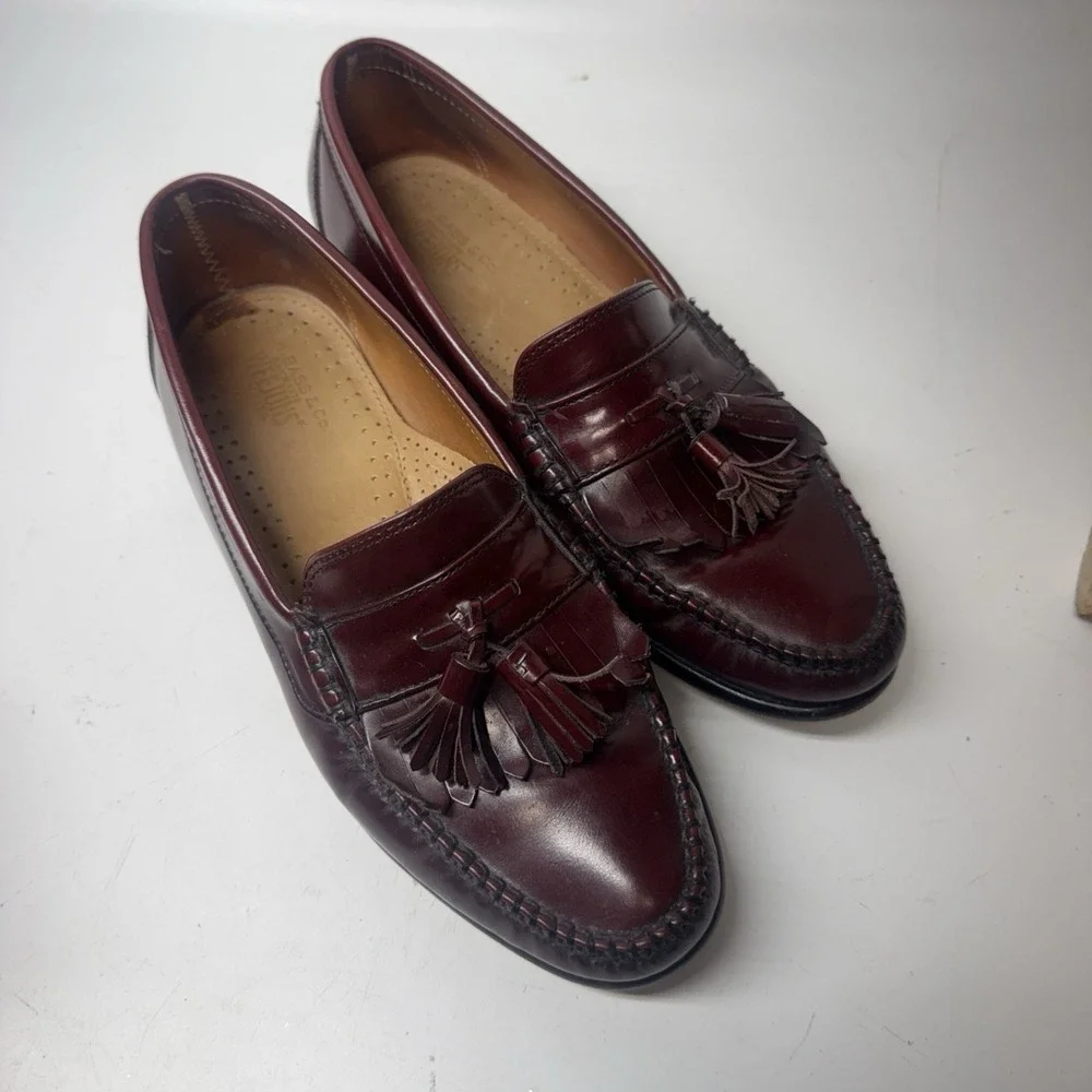 Vintage Bass Weejuns Tassel Loafers 9 D  Men's Burgundy Leather Slip On READ
